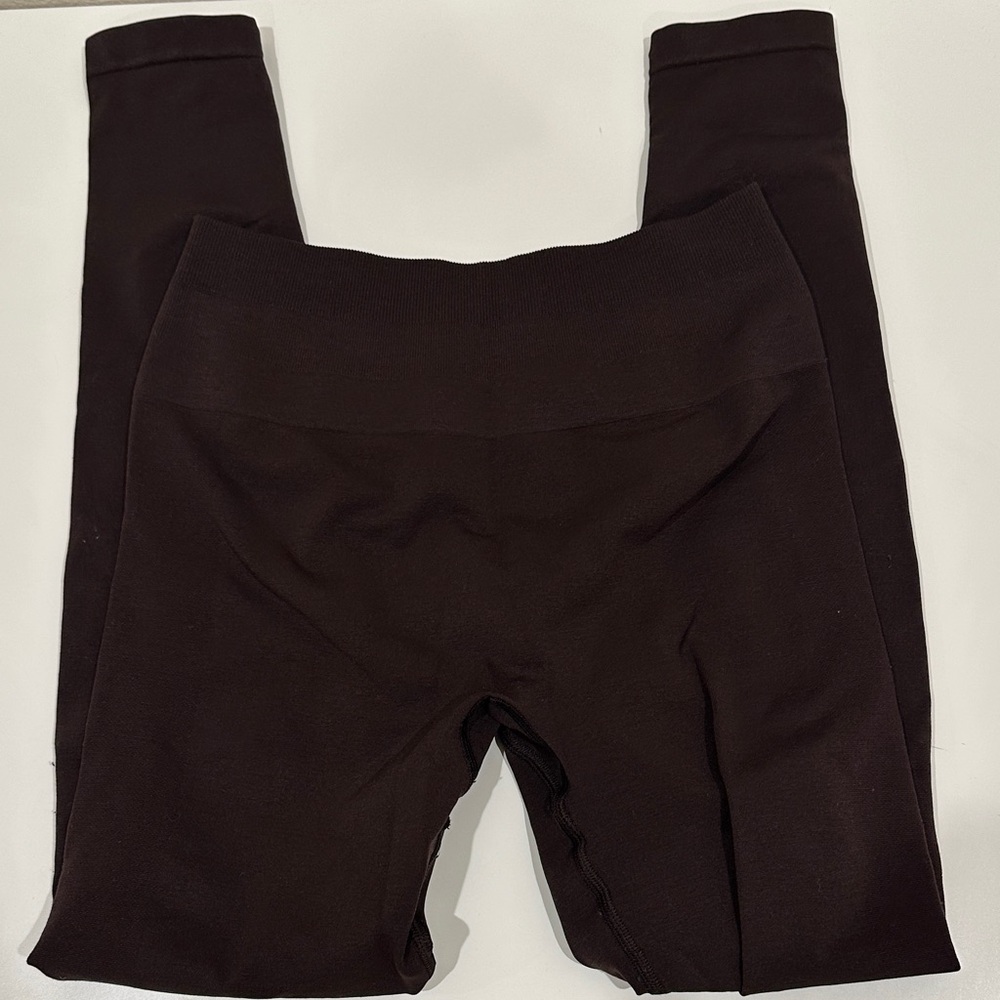 Alphalete Amplify High Wasited Leggings in Dark Brown (M)